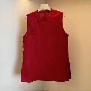 Elegant Red Sleeveless Top